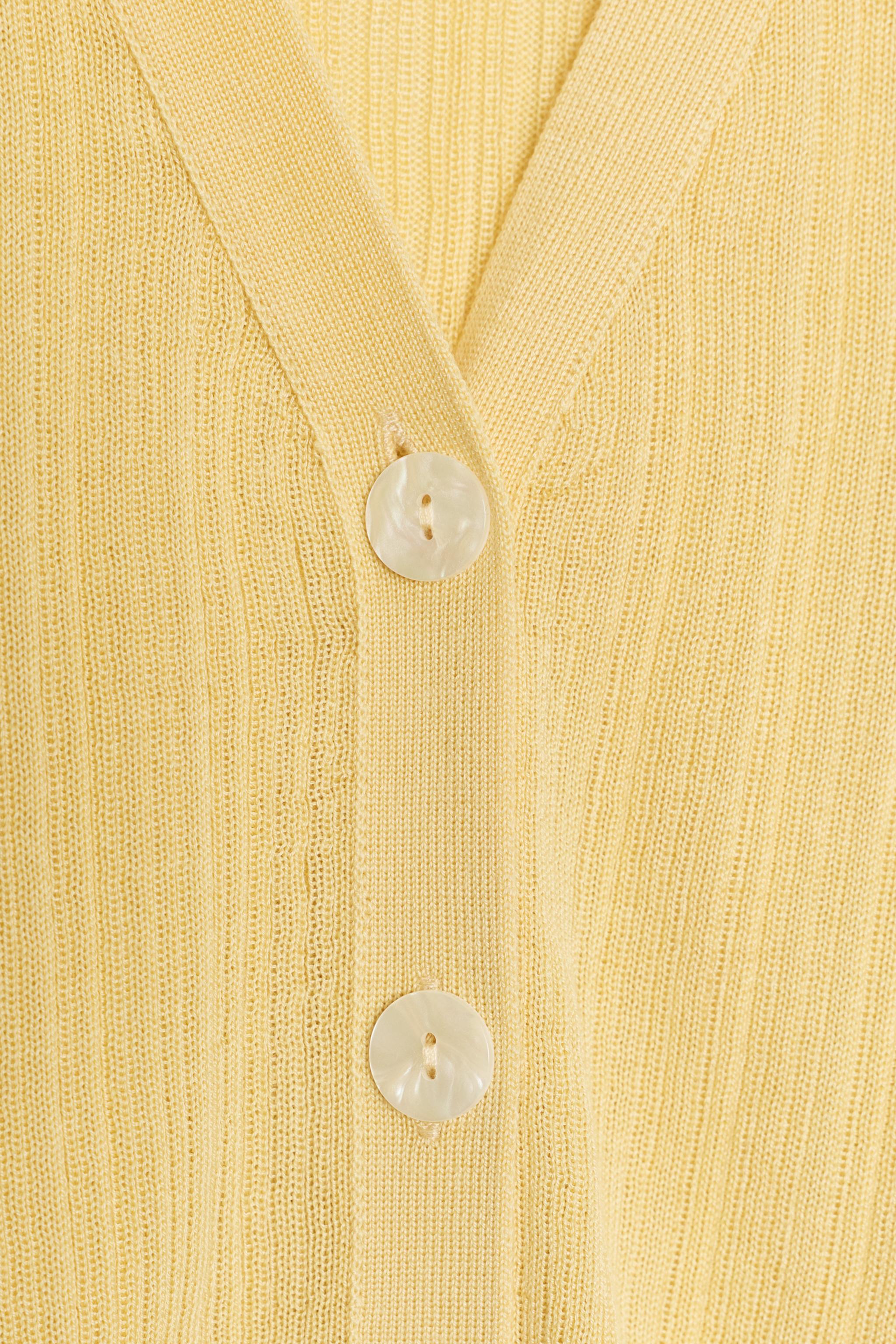 GILET EN MAILLE CÔTELÉ